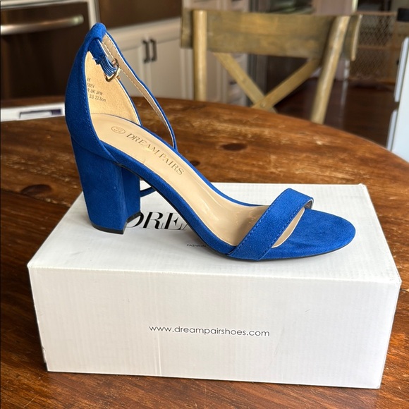Dream Pairs Blue Suede Heels - Picture 1 of 1